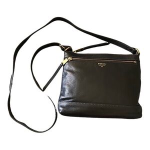 FOSSIL-BLACK LEATHER CROSSBODY BAG